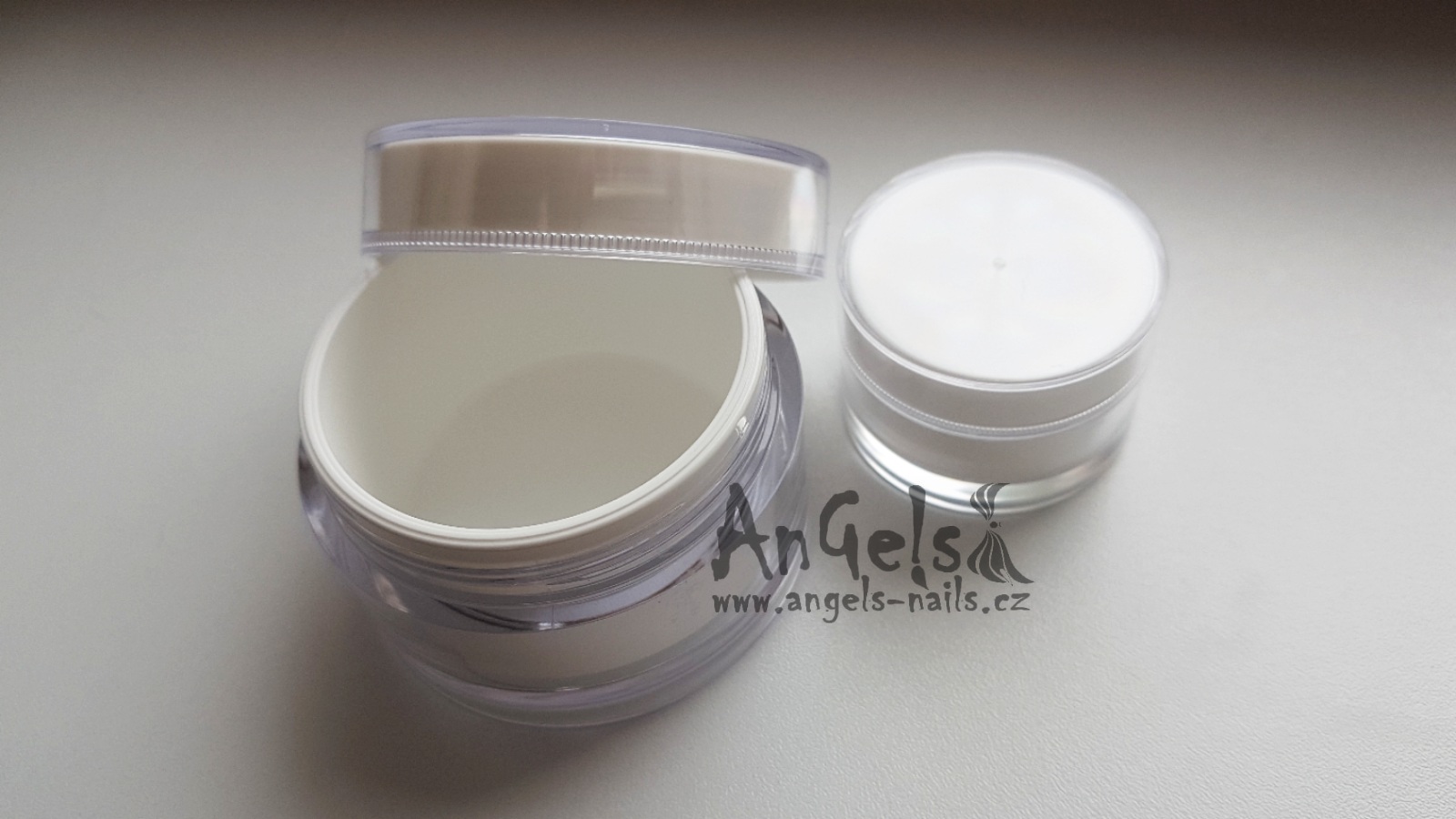Dóza - kelímek 15ml a 50ml 